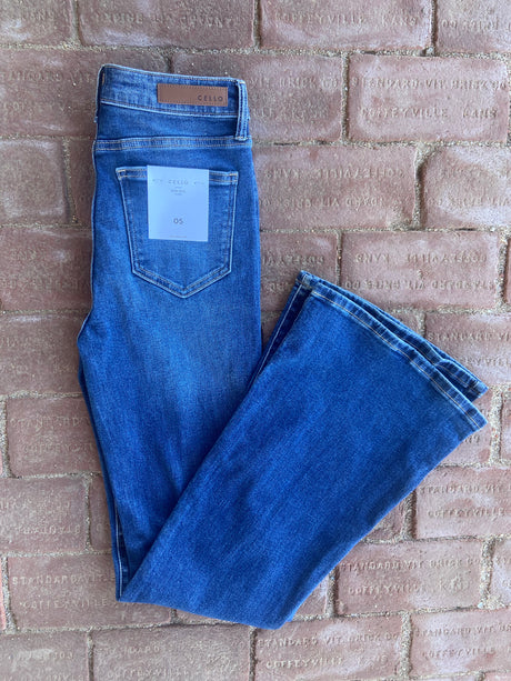 Cello Jean The Cher Super Flare Denim Jean W/ Scoop Pocket Design - Deer Creek Mercantile