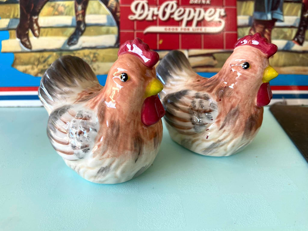 Chickens Salt & Pepper Shaker - Deer Creek Mercantile