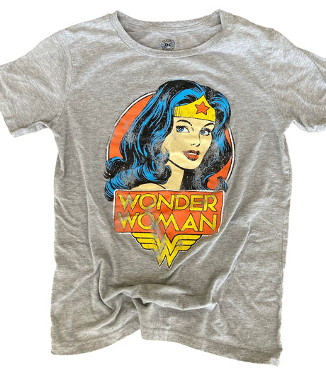 Pre-Loved WONDER WOMAN Graphic Tee *Size Medium - Deer Creek Mercantile