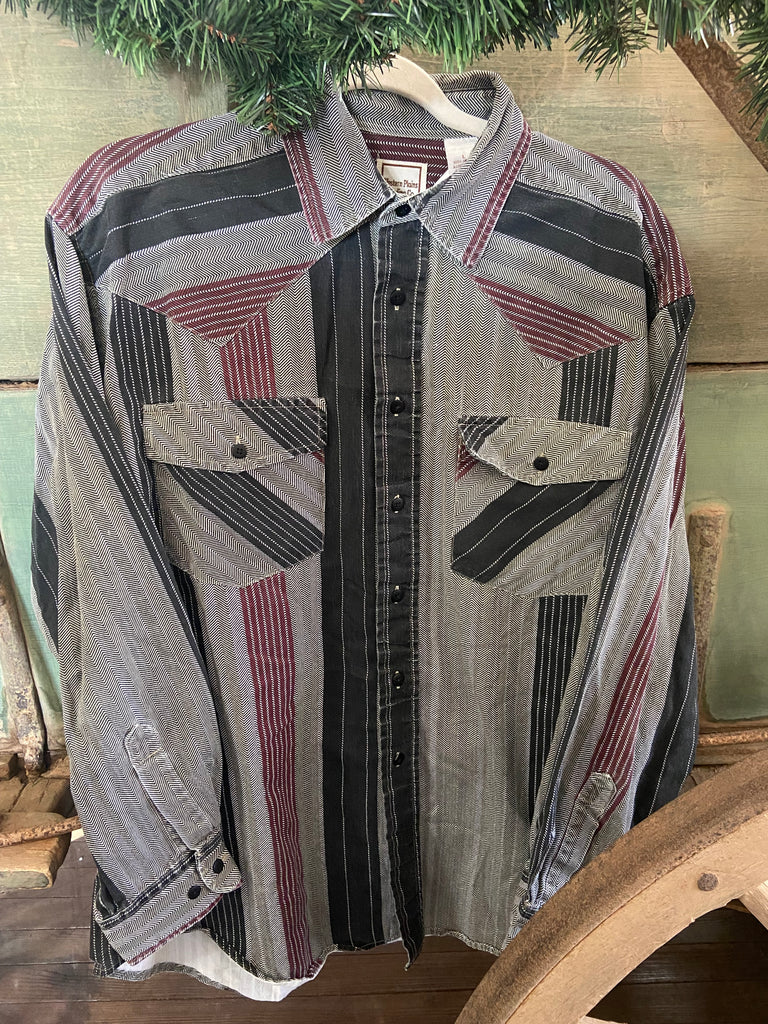Vintage Western Plains Gray Button Up Shirt *Size Large - Deer Creek Mercantile