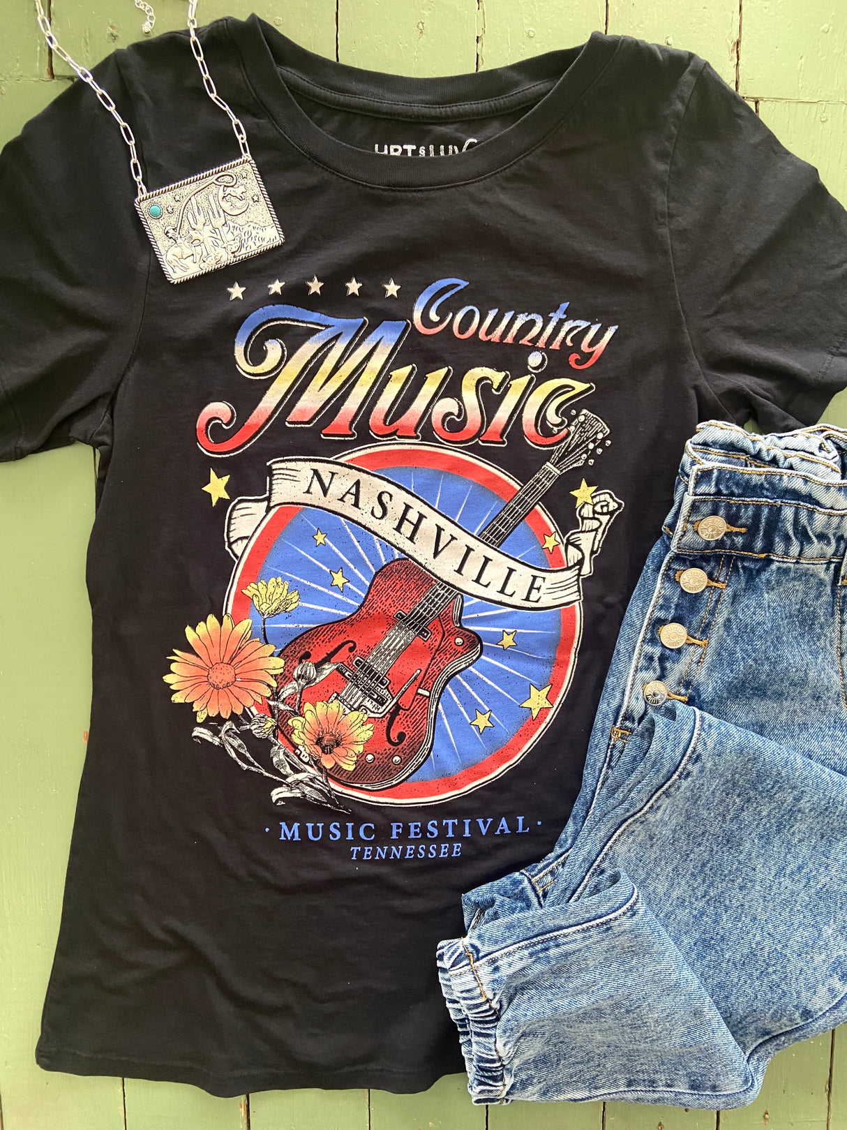 Country Music Nashville Graphic Tee (Black) - Deer Creek Mercantile