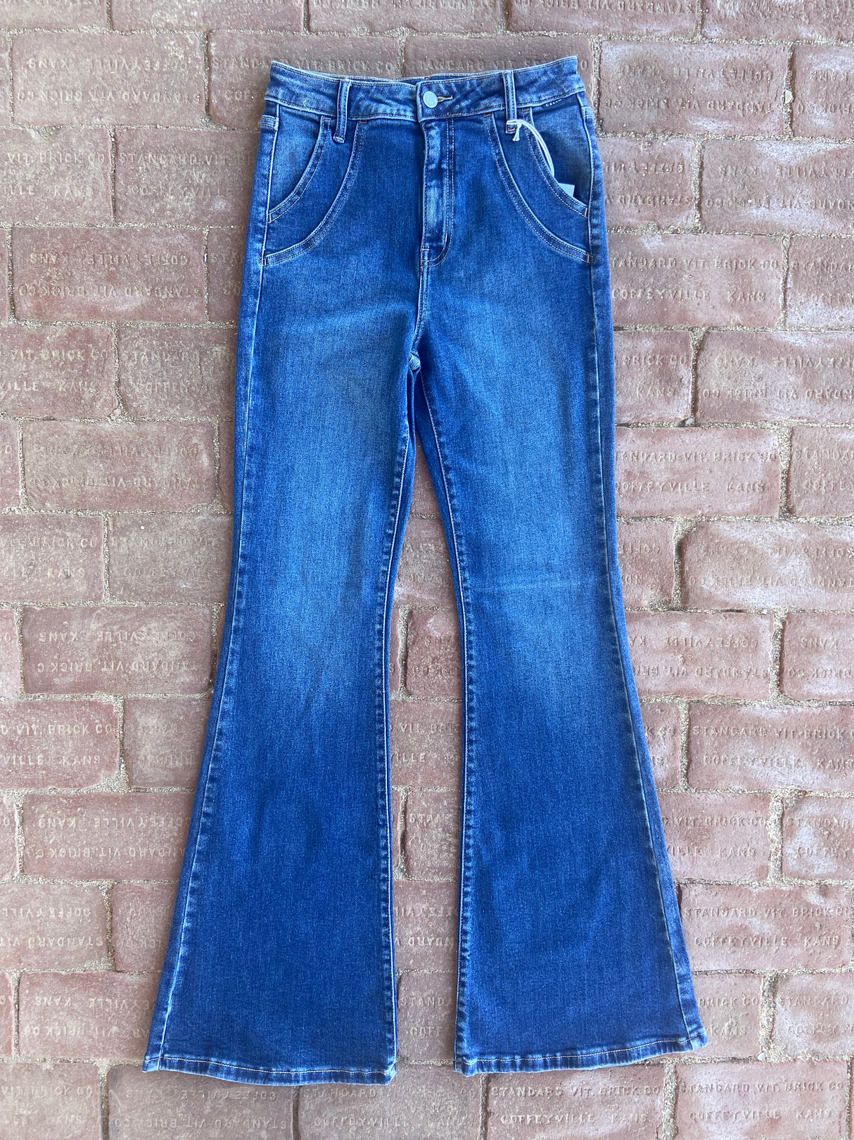 Cello Jean The Cher Super Flare Denim Jean W/ Scoop Pocket Design - Deer Creek Mercantile