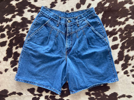 Vintage CHIC Culotte Denim Shorts, Size 28/28 Women's - Deer Creek Mercantile
