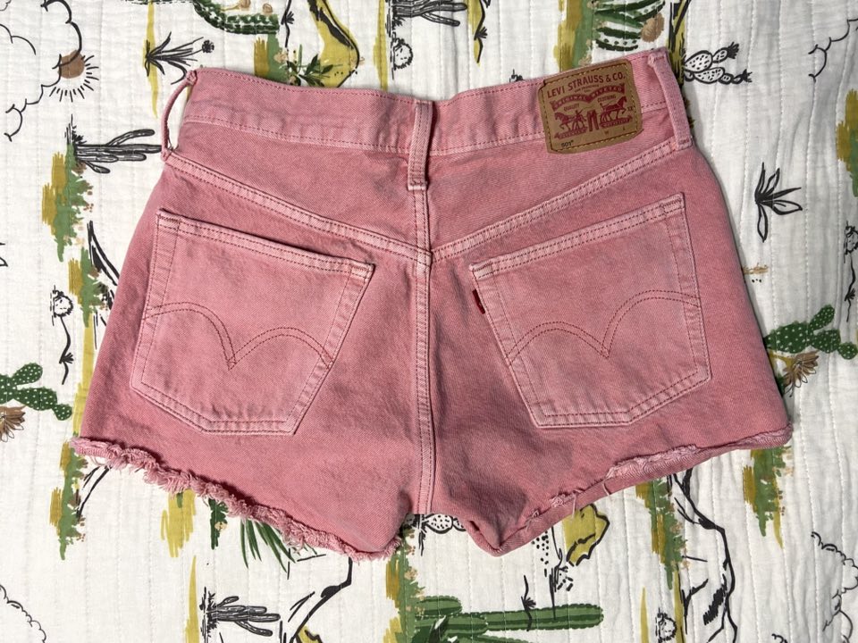 Pre-Loved Pink Levi's Denim Shorts Size 27 - Deer Creek Mercantile