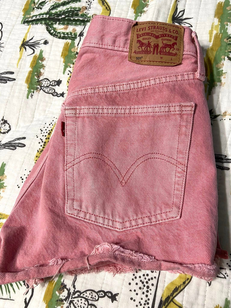 Pre-Loved Pink Levi's Denim Shorts Size 27 - Deer Creek Mercantile