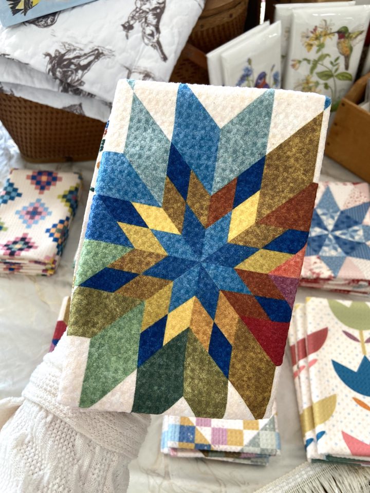 Juliet Quilt Pattern Dish Towel - Deer Creek Mercantile