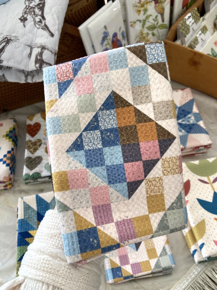 Split Nine Patch Quilt Pattern Dish Towel - Deer Creek Mercantile