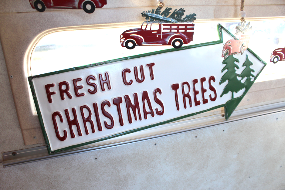 Fresh Cut Christmas Trees Sign - Deer Creek Mercantile