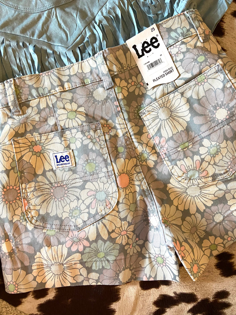 Chetopa Floral Pleated Shorts By Lee - Deer Creek Mercantile