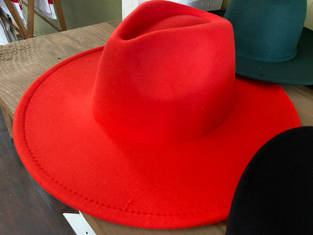 Large brim red hat sales